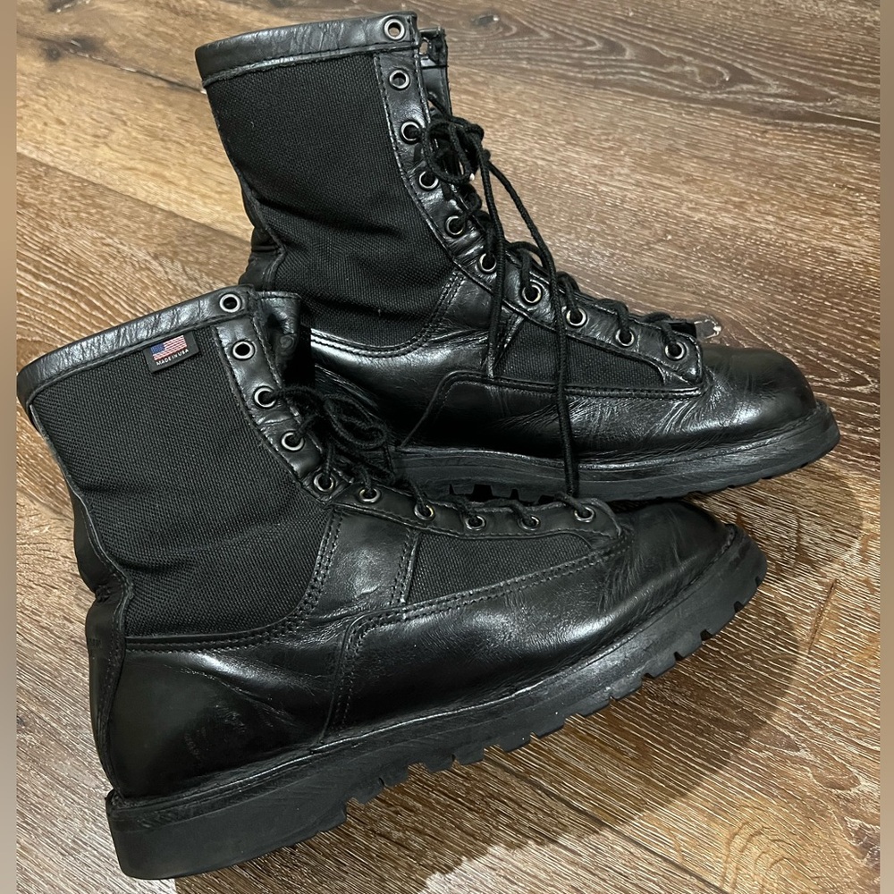Danner Acadia Black Leather and canvas Boots size 8.5